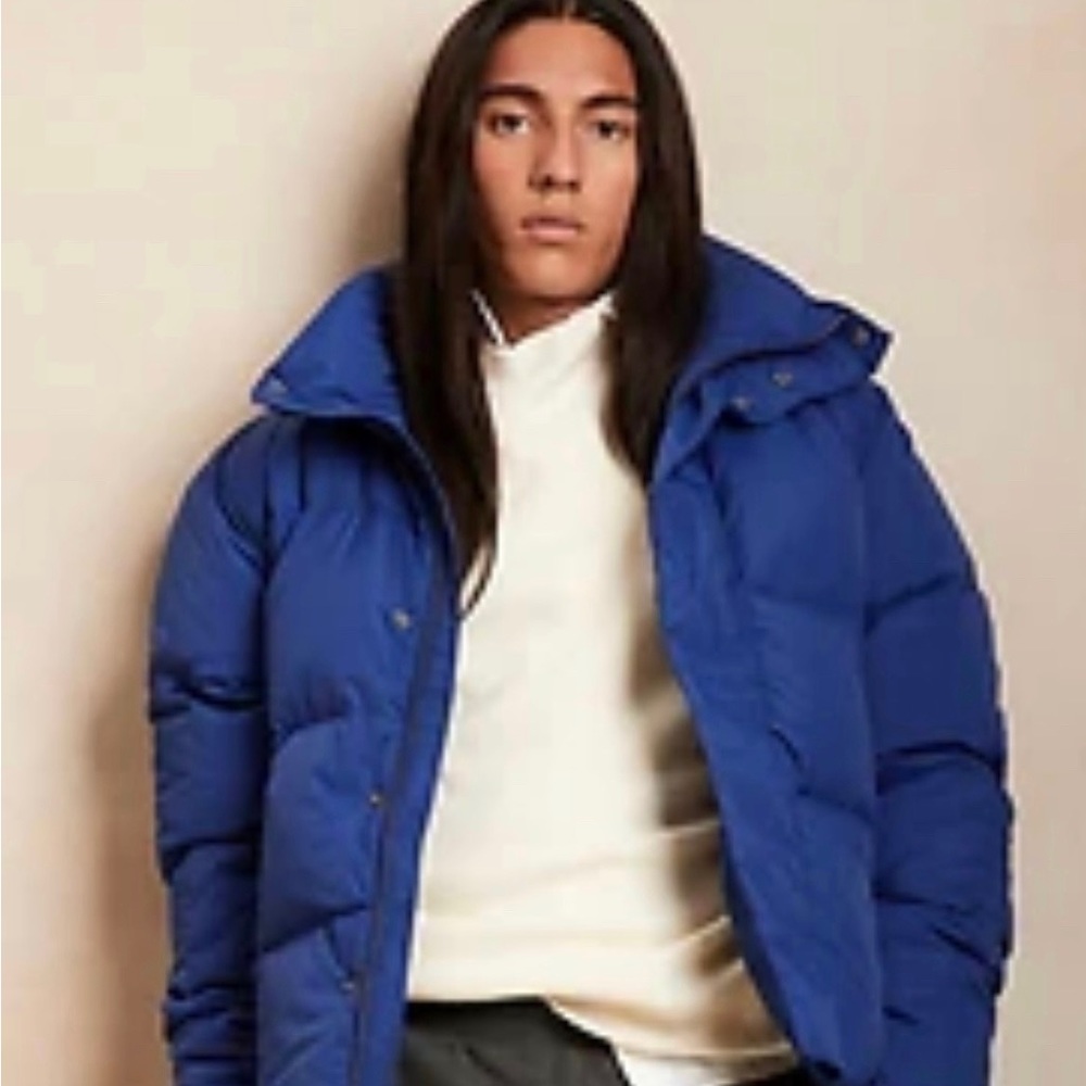 Banana republic stylish blue puffer very warm and stylish